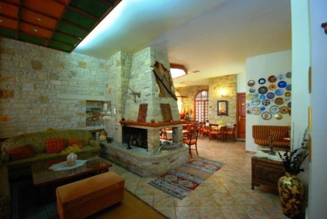 Hotel Elvetia Karpenísion エクステリア 写真